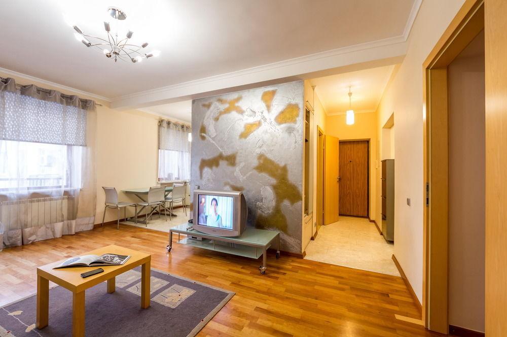 Hostel Kreschatik Kiev Exteriör bild