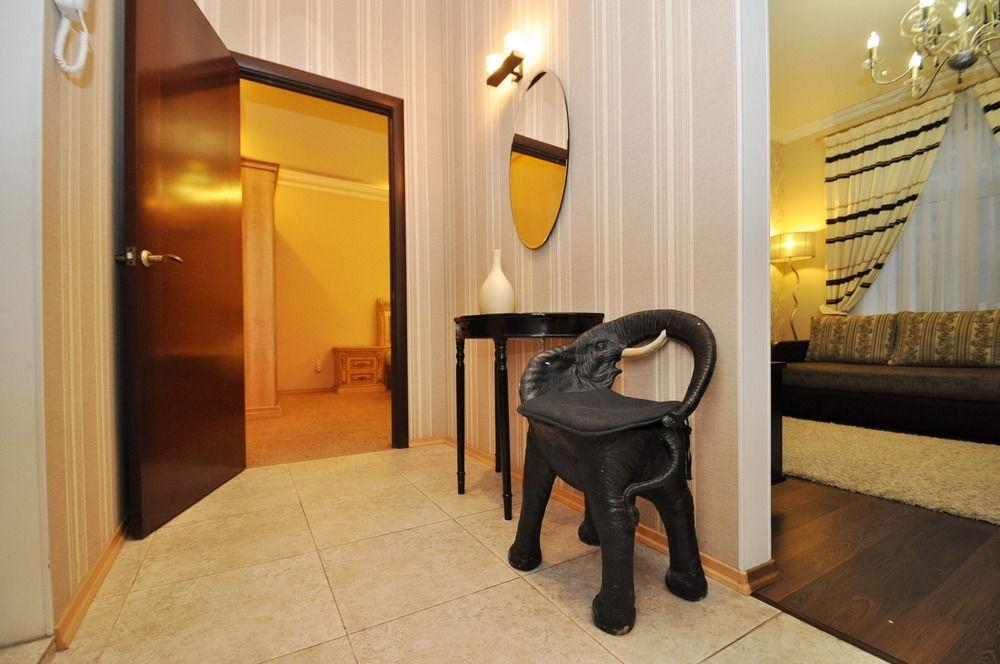 Hostel Kreschatik Kiev Exteriör bild