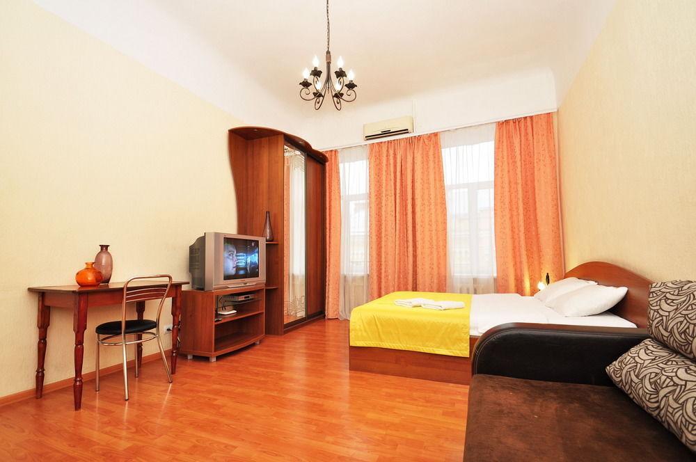 Hostel Kreschatik Kiev Exteriör bild