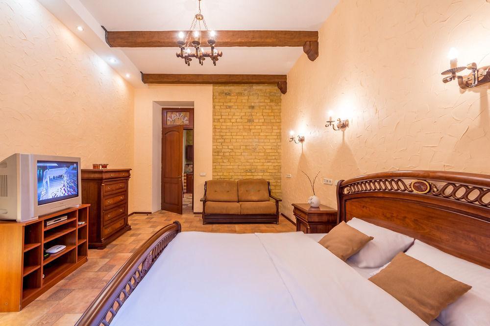 Hostel Kreschatik Kiev Exteriör bild