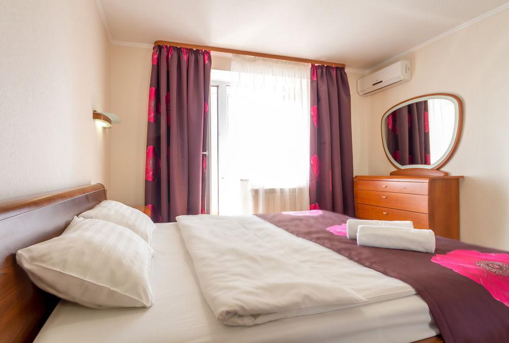 Hostel Kreschatik Kiev Exteriör bild
