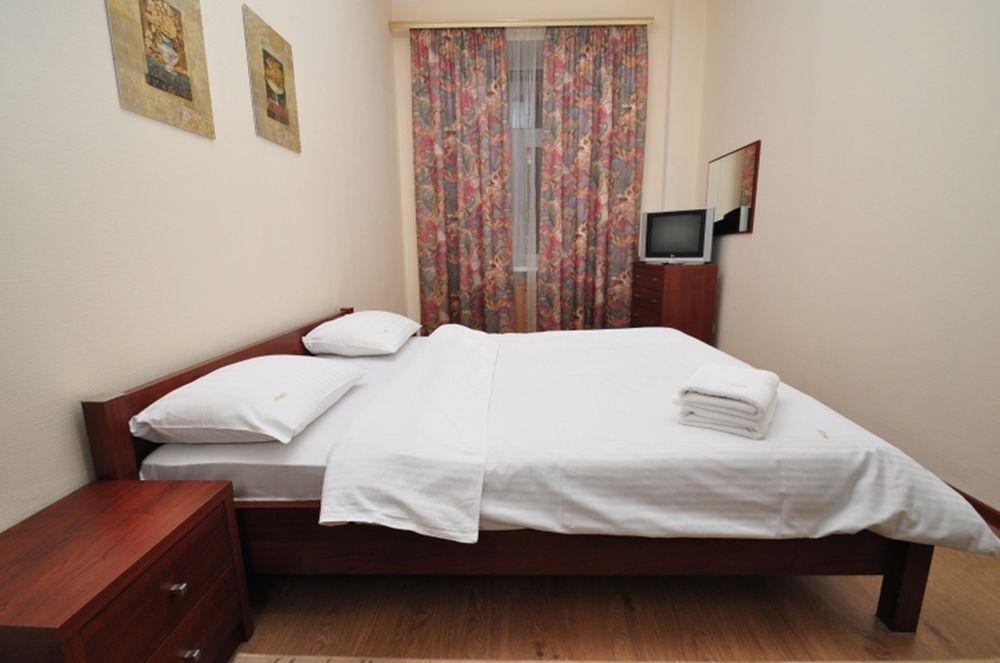 Hostel Kreschatik Kiev Exteriör bild